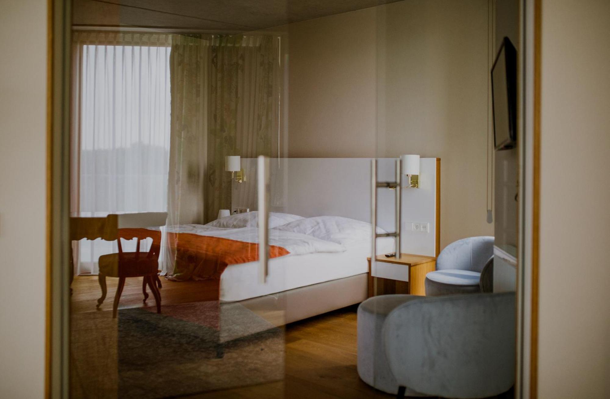 耶莱尼亚古拉 帕克斯佐宫殿旅馆酒店 外观 照片 A room at the hotel
